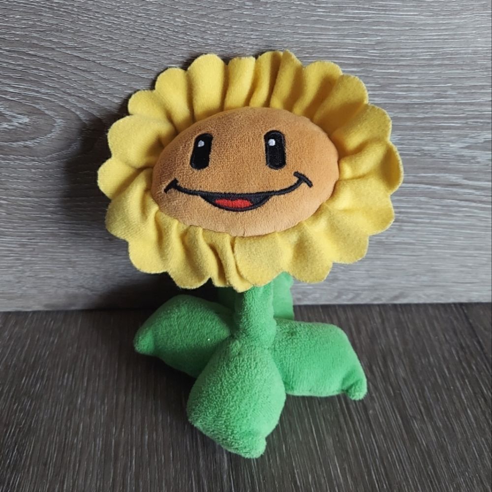 Plants Vs Zombies Sunflower 6" Plush Soft Jazwares 2014 Electronic Arts Inc RARE